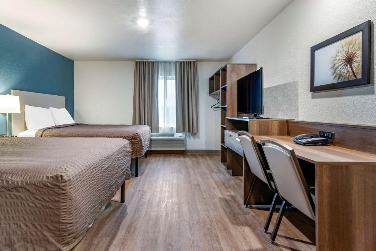 Woodspring Suites Brunswick Exterior photo